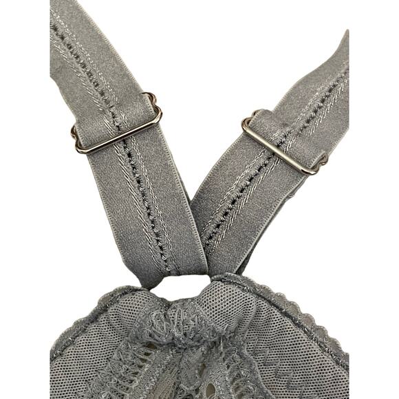 Aerie Silver Grey Cross Keyhole Back Bralette Top size XL - Picture 8 of 8